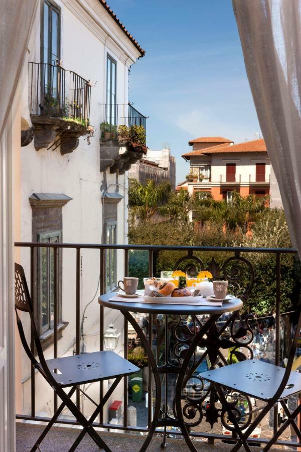 Appartamento Maison De Charme In Tasso Square Sorrento
